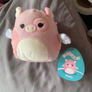Peety the flying pig 5 inch squishmallow , HTF SIZE , NWT !